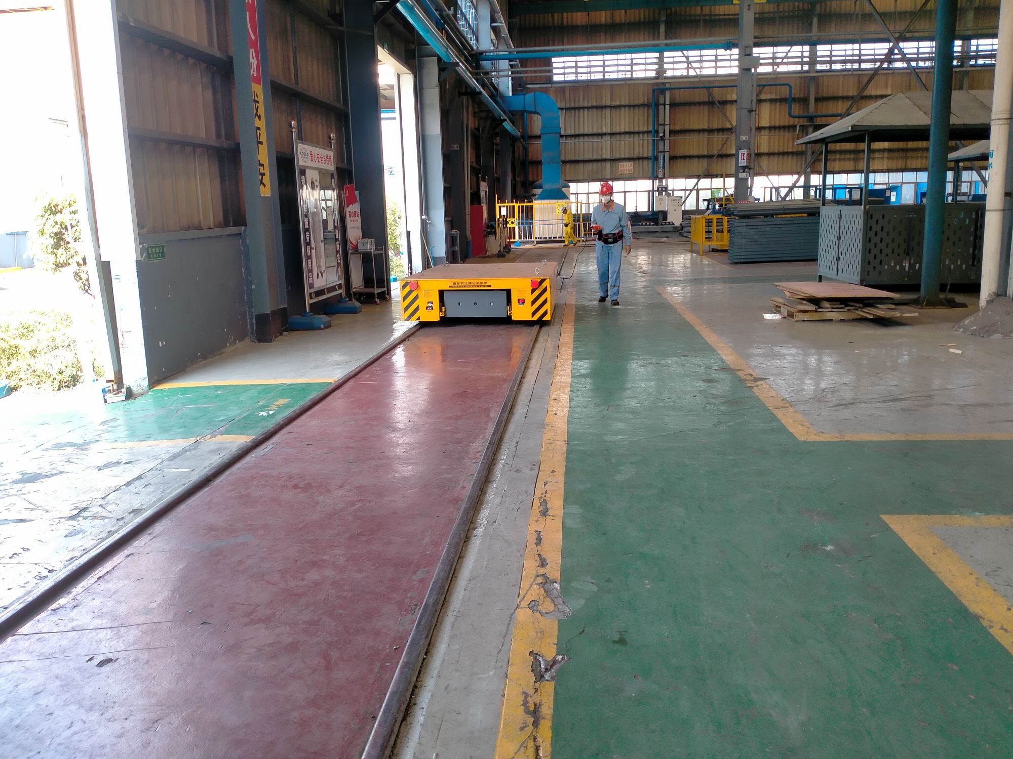 軌道電動托盤車