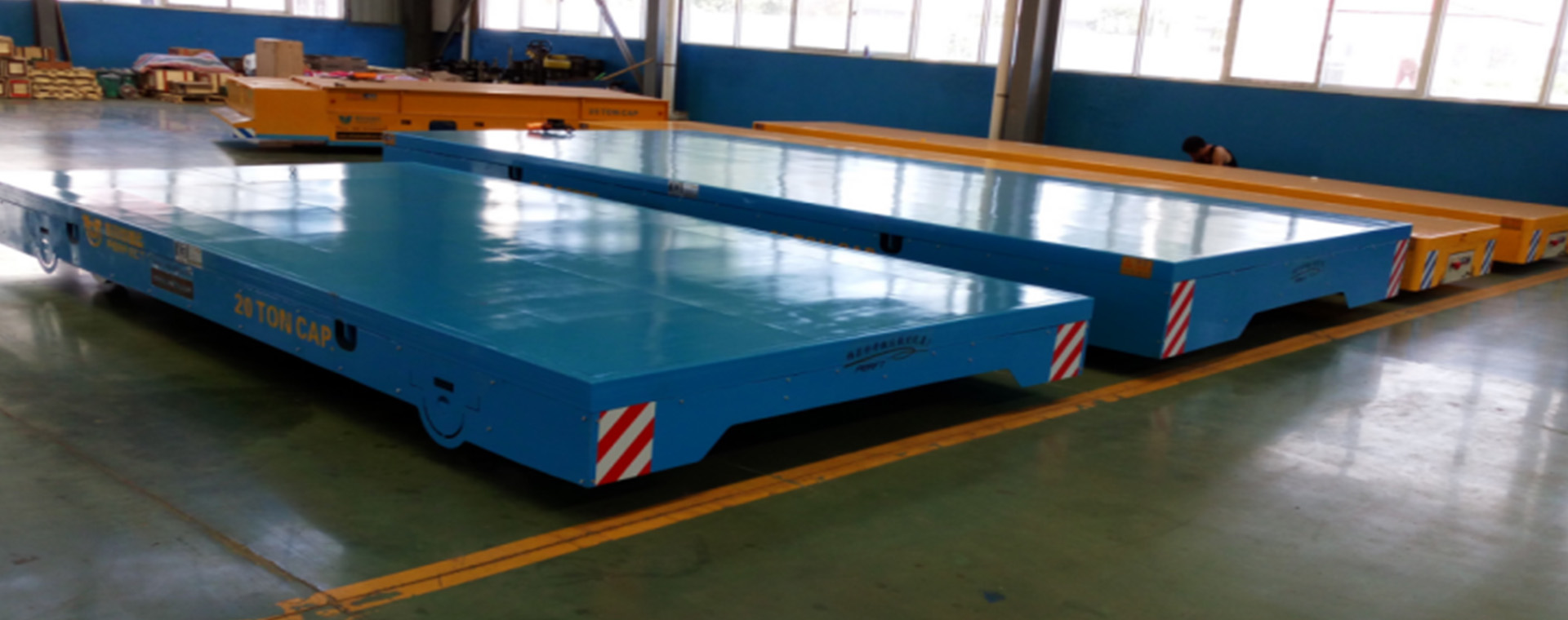 大型結(jié)構(gòu)件運(yùn)輸車(chē)