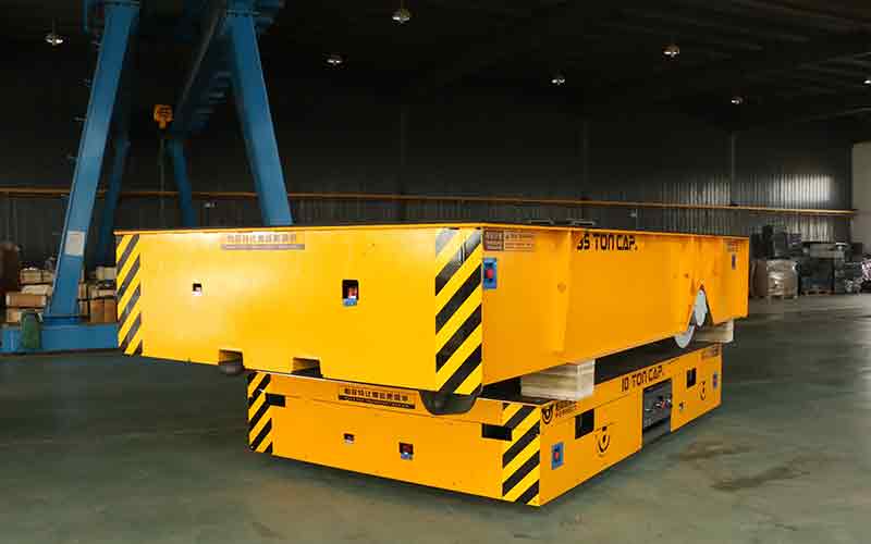 大型設(shè)備生產(chǎn)車間 大型設(shè)備生產(chǎn)車間